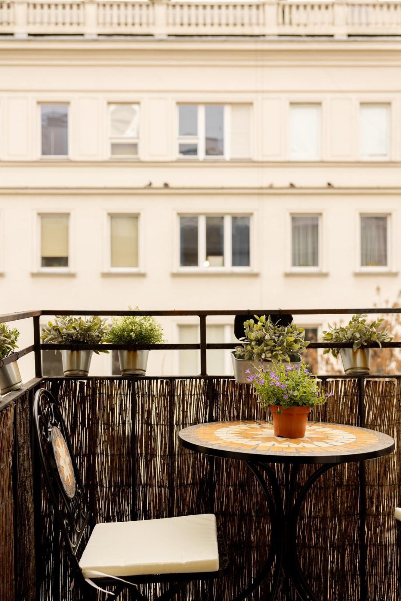 Relax Apartment Hoza / Poznanska Варшава Экстерьер фото